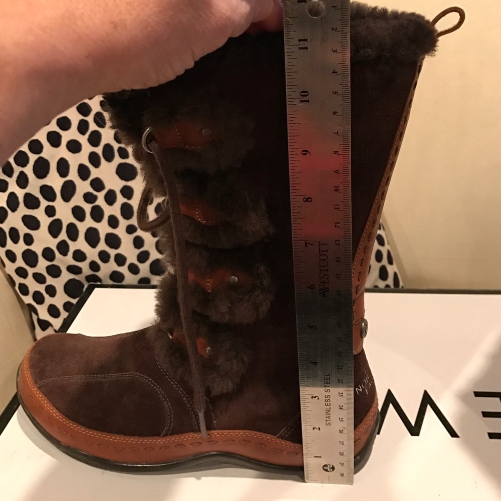The North Face Women's Brown Suede Fur-Trim Winter Boots - Picture 4 of 4